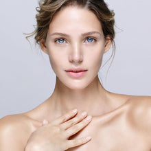 将图片加载到图库查看器，Phytoactive Reactivating at MEROSKIN